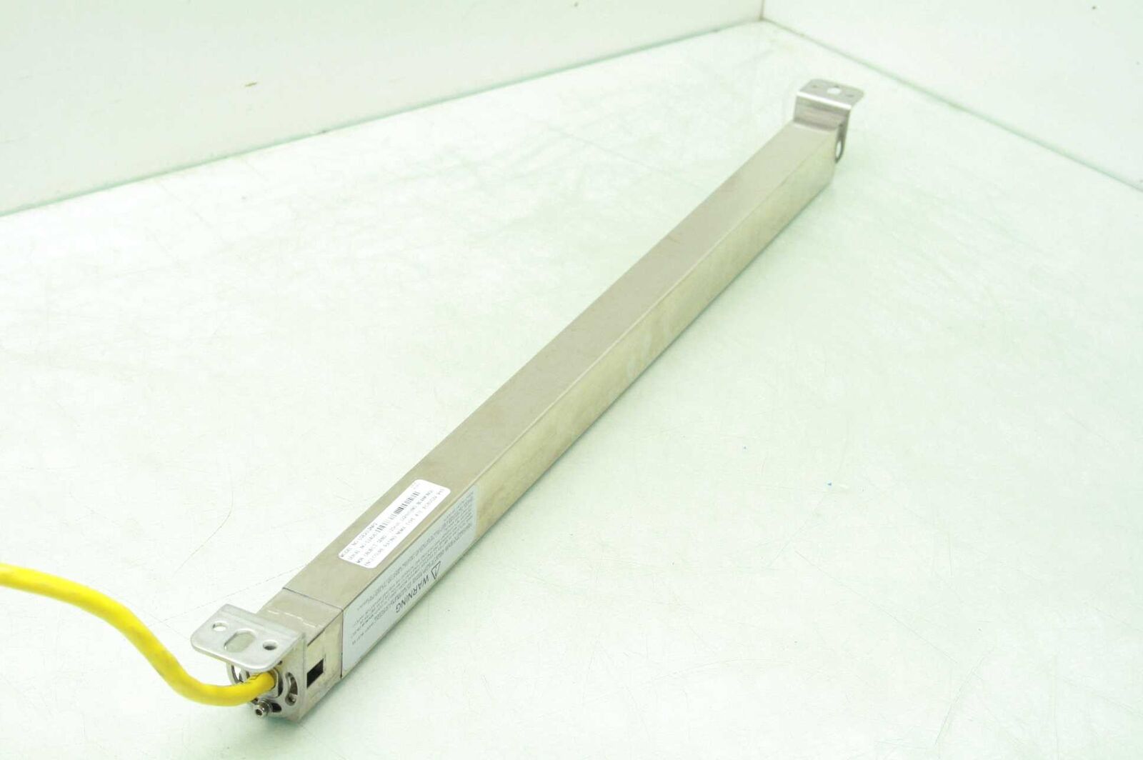USE2012NP2 | Banner Light Curtain Emitter