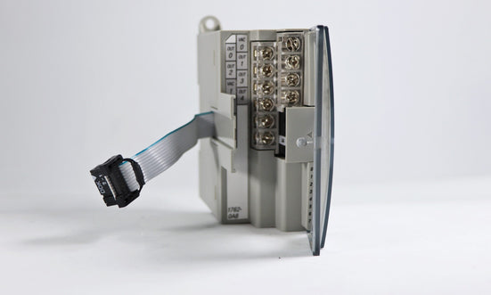 1762-OA8 | Allen-Bradley MicroLogix 8-Point 120/240V AC Digital Output Module