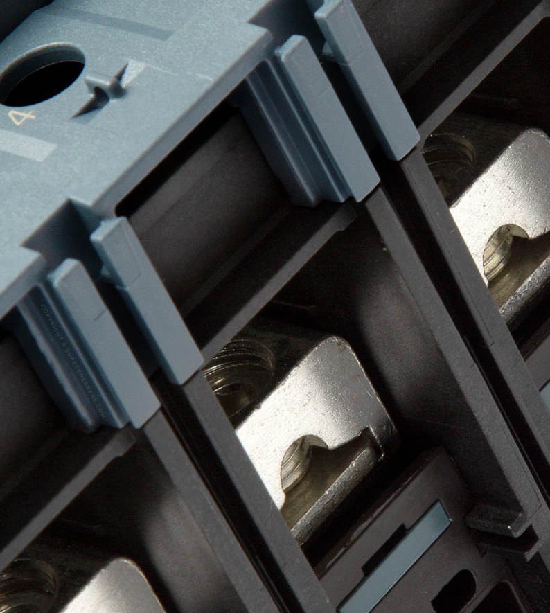 3VA4120-4ED34-0AA0 | Siemens 3VA4 20A 3-Pole 600V Molded Case Circuit Breaker