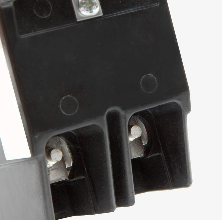 TEYL2070B | General Electric 70A 2-Pole 480V Thermal Magnetic Bolt-On Molded Case Circuit Breaker