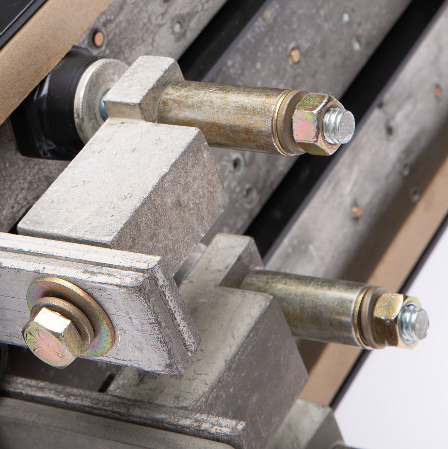 General Electric AMC3KM 1200A 3-Pole Circuit Breaker Module for Spectra Series Panelboards