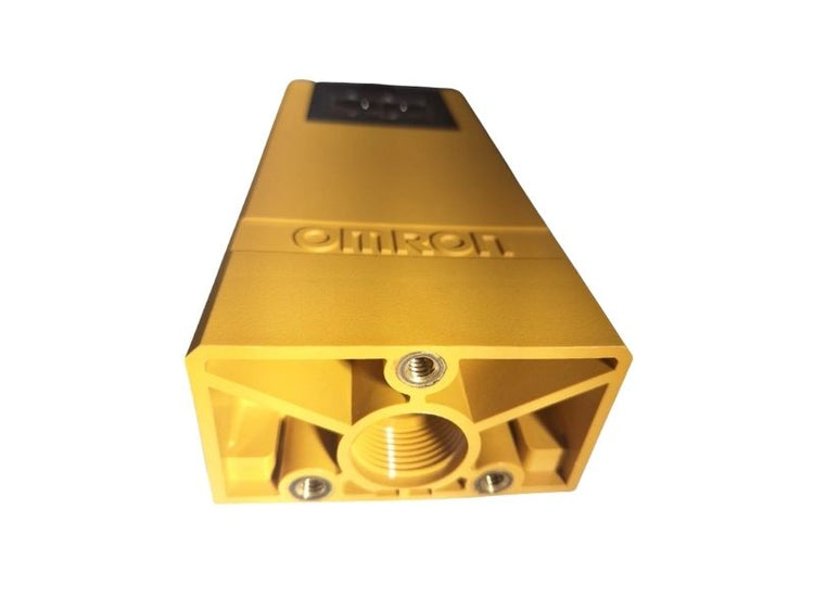D2 System Sensor Omron E3K-D2 Retroreflective Photoelectric Sensor | In Stock