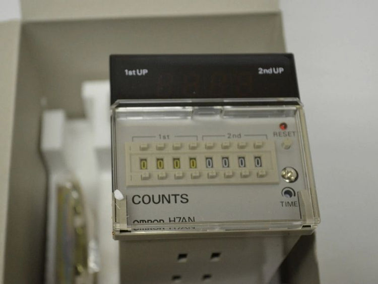 Omron H7AN-WE4DM Digital Counter with Double Preset Function