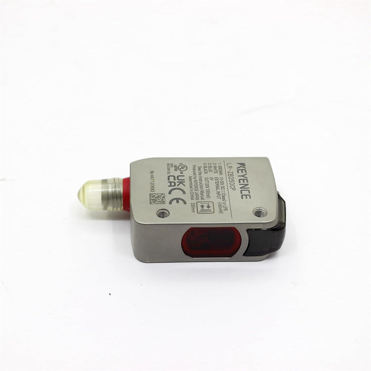 KEYENCE LR-ZB250CP CMOS Laser Sensor with 250 mm Detection Range and PNP Output