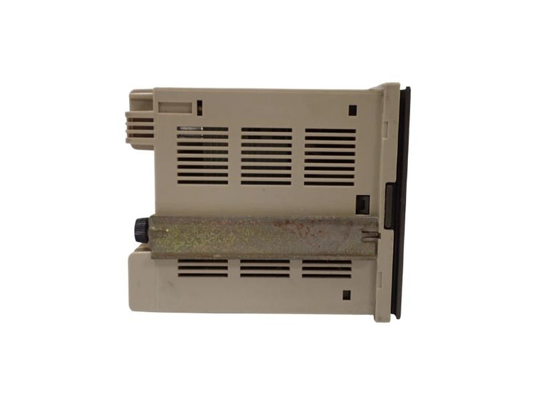 Omron E5AX-A Temperature Controller for Process Automation