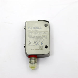 KEYENCE LR-ZB250CP CMOS Laser Sensor with 250 mm Detection Range and PNP Output
