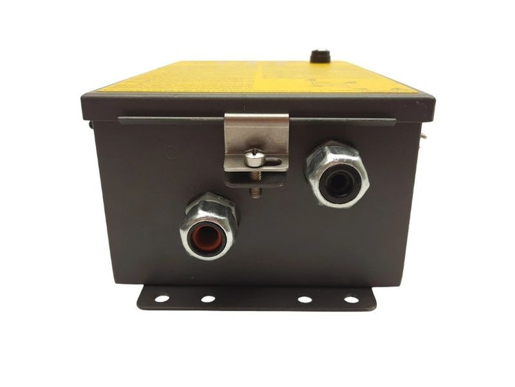 MC42D-1-AC Minisafe Controller for Light Curtain Safety Systems