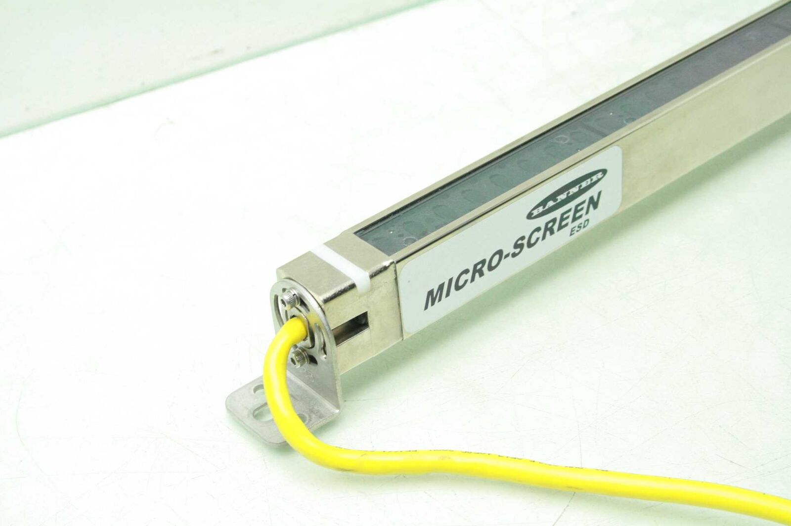 USE2012NP2 | Banner Light Curtain Emitter