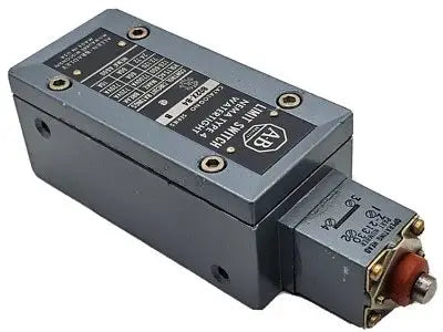 Allen-Bradley 802X-B4 Watertight Top Push Rod Limit Switch