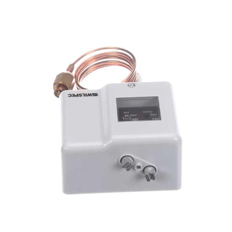 AAON PA1E2HU-028-0112 4xE2 Refrigeration Controller Switch 120-240VAC