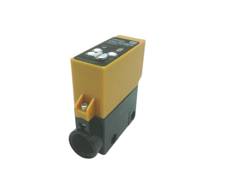 E3A2-DS70M4D | Omron Photoelectric Diffuse Sensor 70 cm Relay Output with Timer