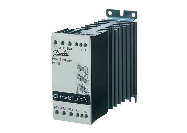 Danfoss 037N0076 3-Pole Heavy-Duty Industrial Magnetic Contactor