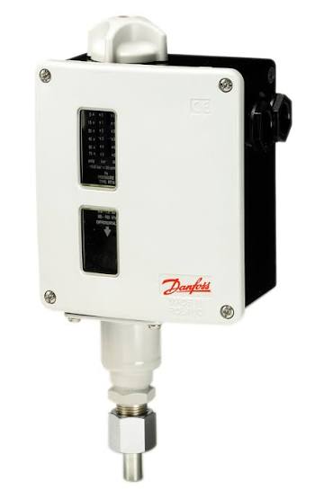 Danfoss 017-525566 RT Series Industrial Weatherproof Pressure Switch