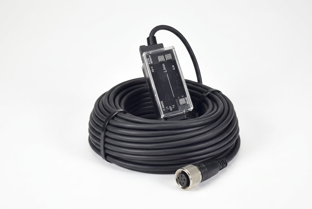 KEYENCE FD-V75A Digital Flow Sensor Amplifier, Panel-Mount NPN Output, 4–20 mA