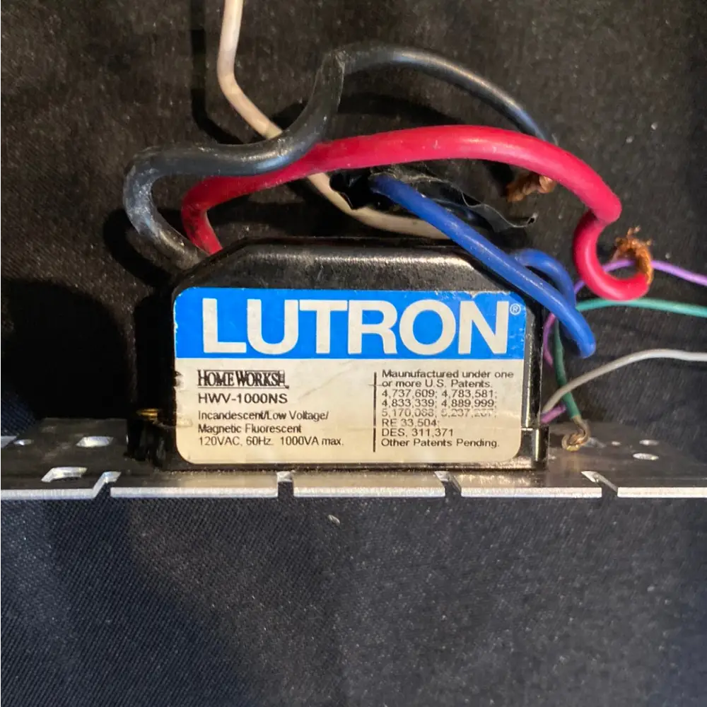 HWV-1000NS | Lutron Wired Vareo® 1000W Local Lighting Control Switch with Neutral Wire