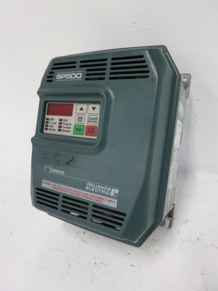 1SU51002 | Reliance Electric 2HP 575VAC SP500 AC Drive