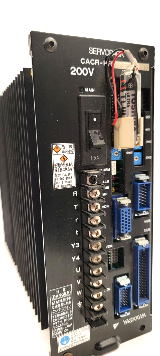 CACR-HR05BAB12Y5 | Yaskawa Electric Servopack AС Servo Drive Input 200-230V