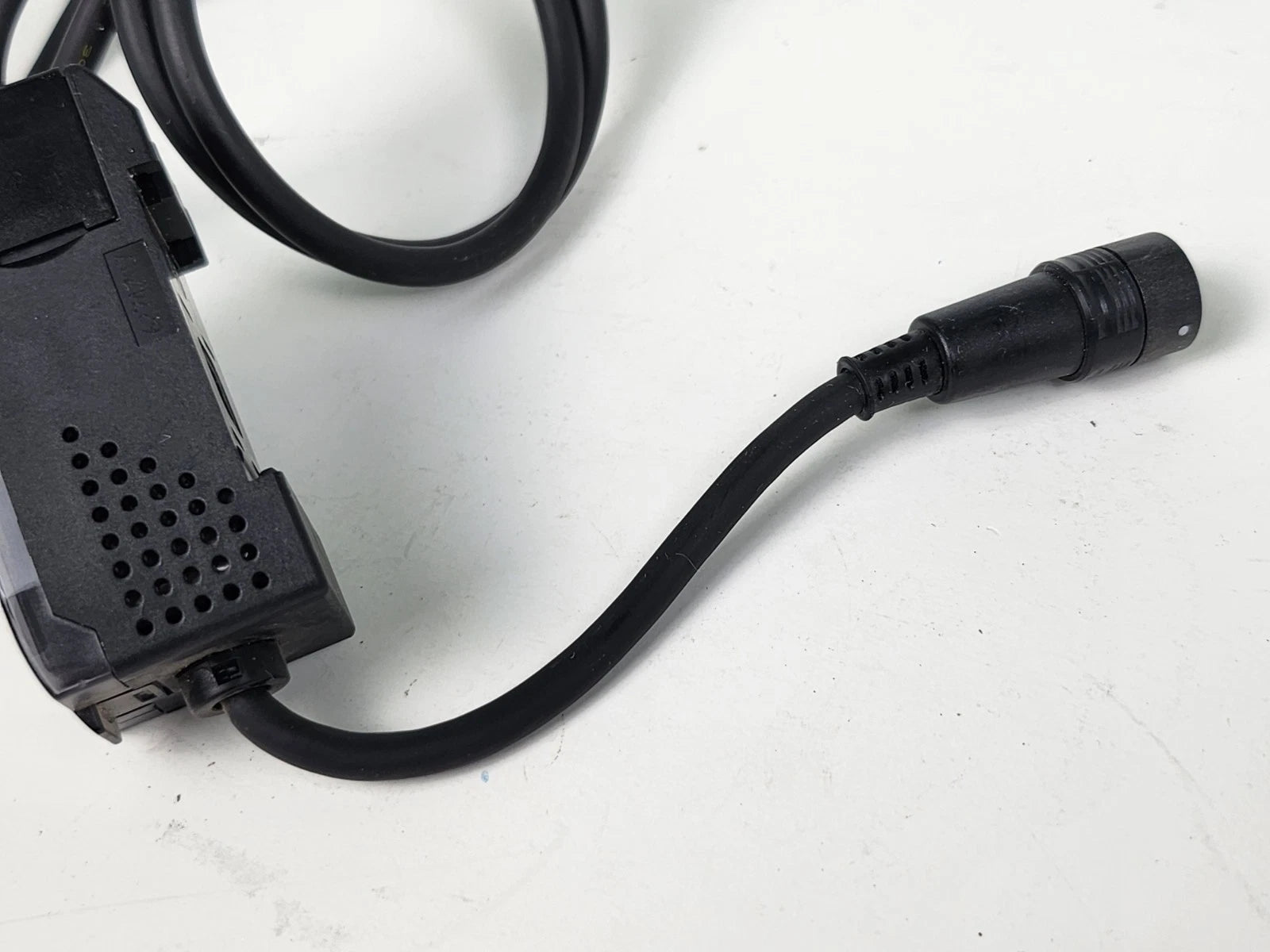Omron ZX-LDA11-N Sensor Amplifier for Precision Measurement