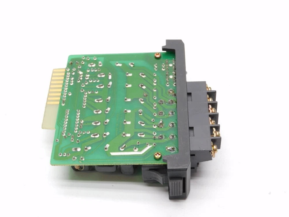 GE Fanuc IC610MDL175B Series One 8-Point 115/230VAC PLC Output Module