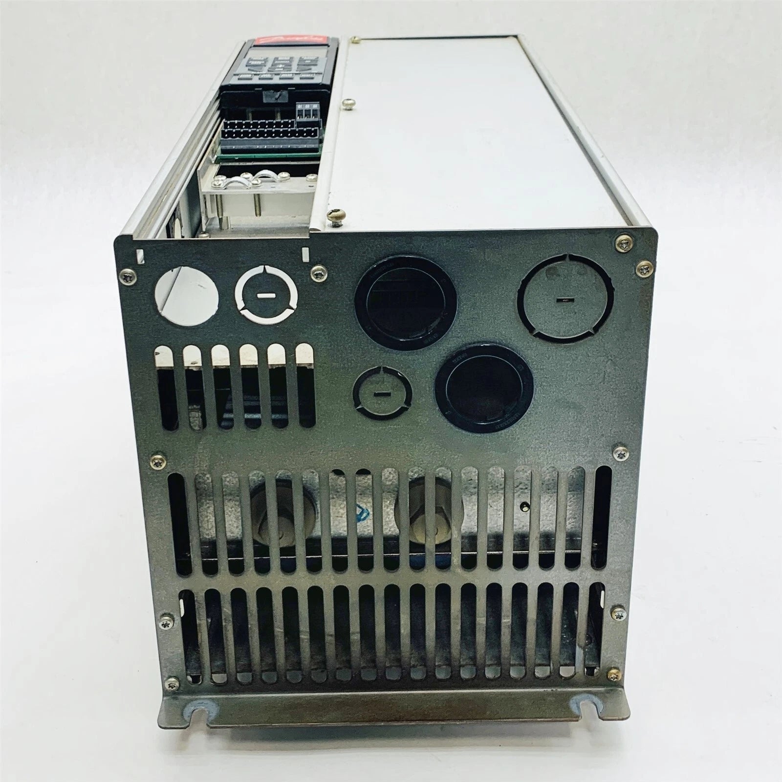 Danfoss 175Z7366 VLT 6000 AC Drive 20 HP 460 VAC Variable Frequency Drive with Integrated Display