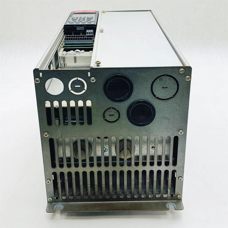 Danfoss 175Z7366 VLT 6000 AC Drive 20 HP 460 VAC Variable Frequency Drive with Integrated Display