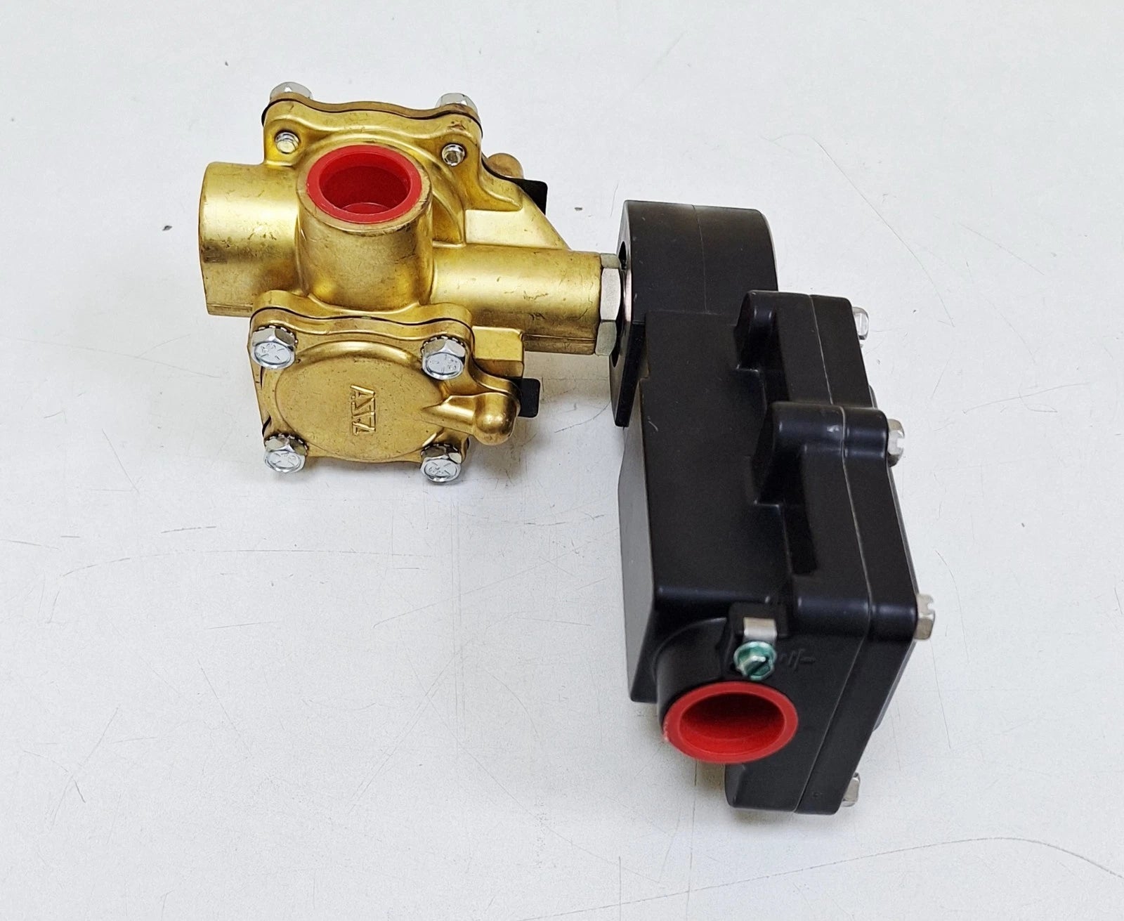 ASCO JCEF8316G044V Series 8316 Explosion-Proof Three-Way Solenoid Valve for Hazardous Industrial Applications