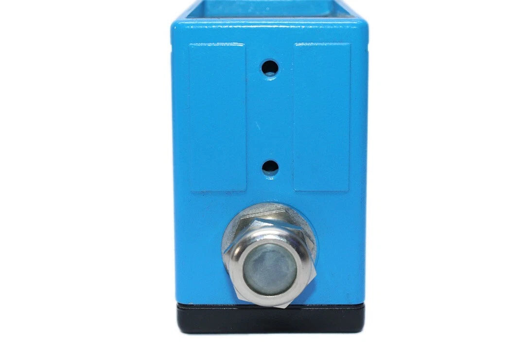 WL45-P260 | SICK Polarized Retro Reflective Photoelectric Sensor PNP Red Light