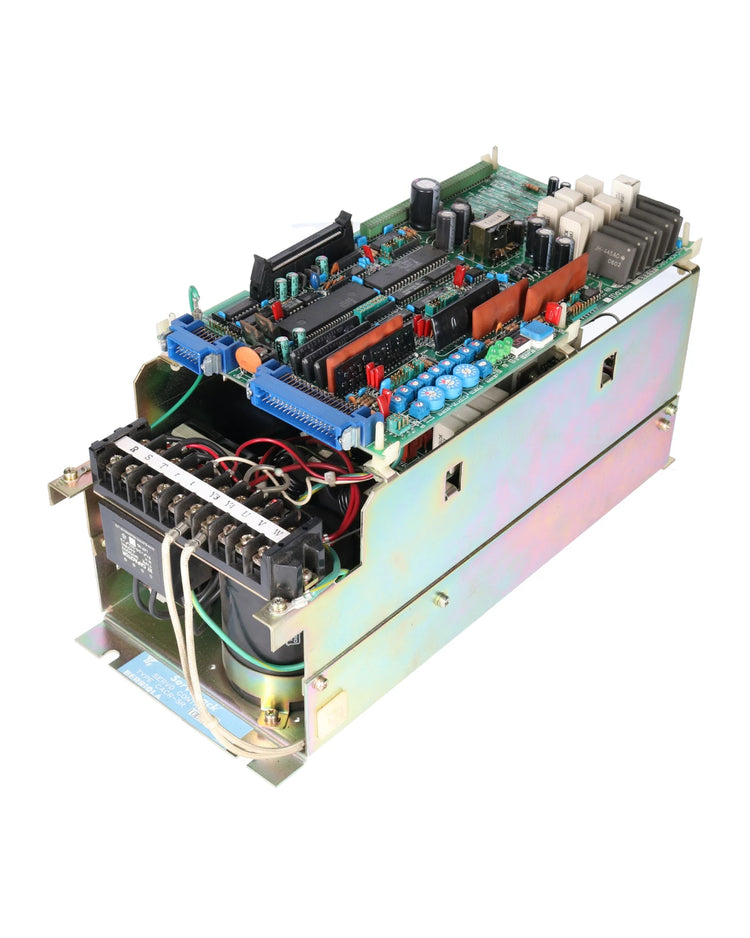 CACR-SR10BB1BF | Yaskawa Electric AC Servo Drive ServoPack VS-800 Series 1.0kW 200VAC Analog Input