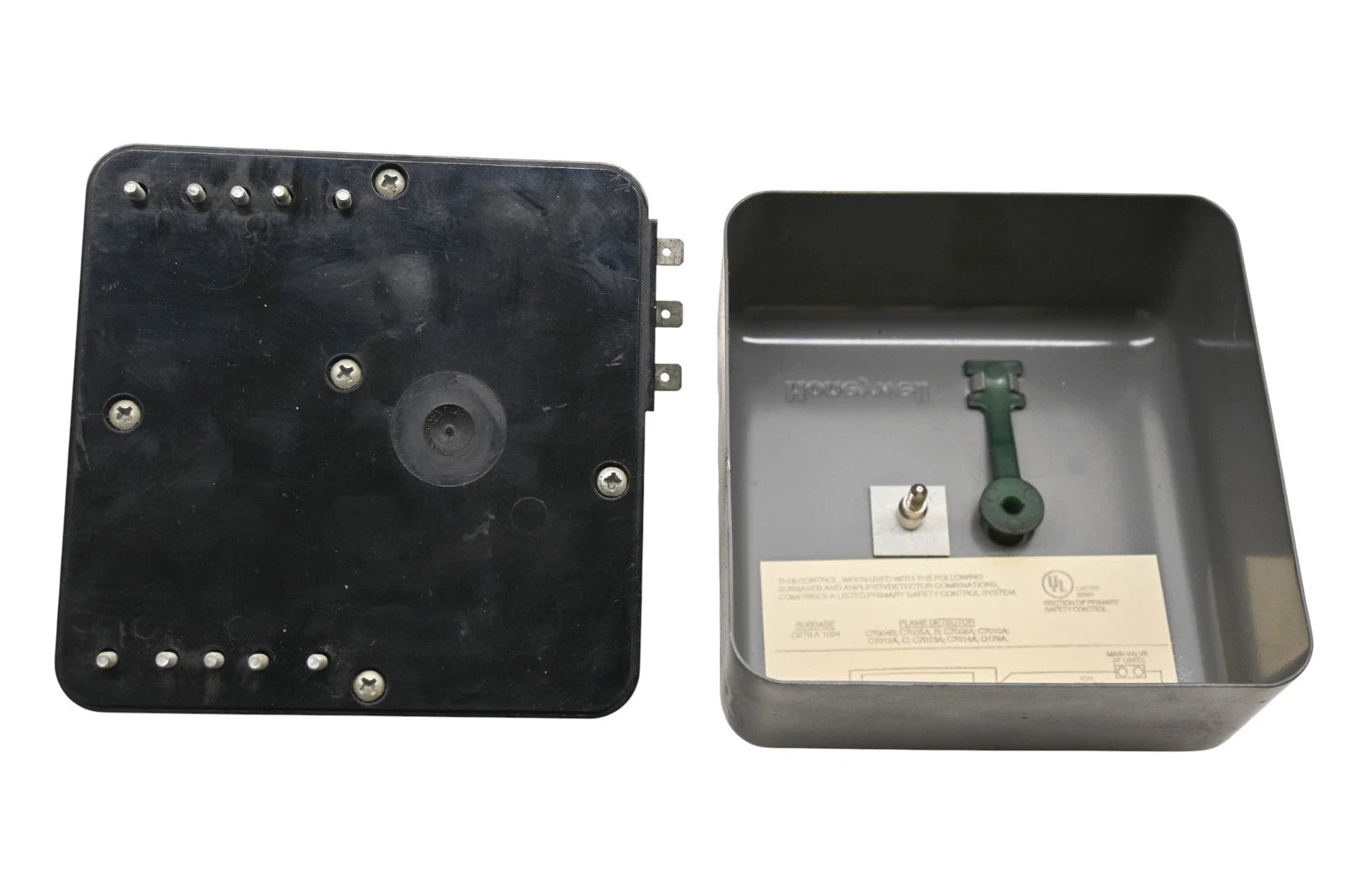 RA890F1270 | Honeywell Protectorelay Primary Control 120Vac