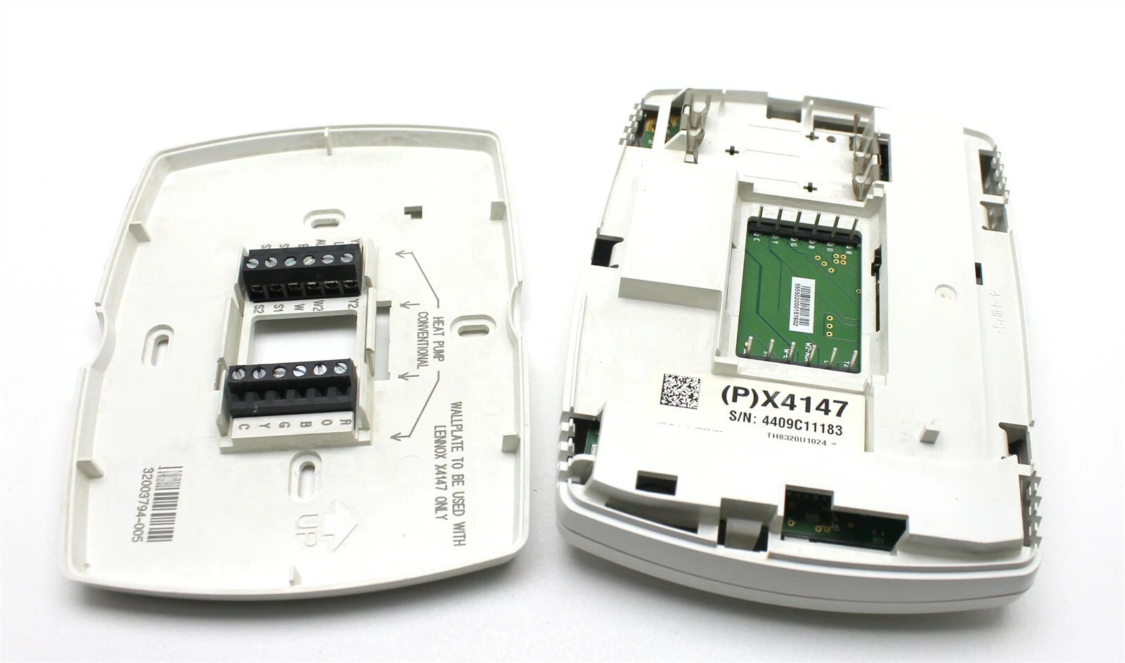 TH8320U1024 | Lennox Touchscreen Thermostat 3 Heat 2 Cool 7-Day Programmable