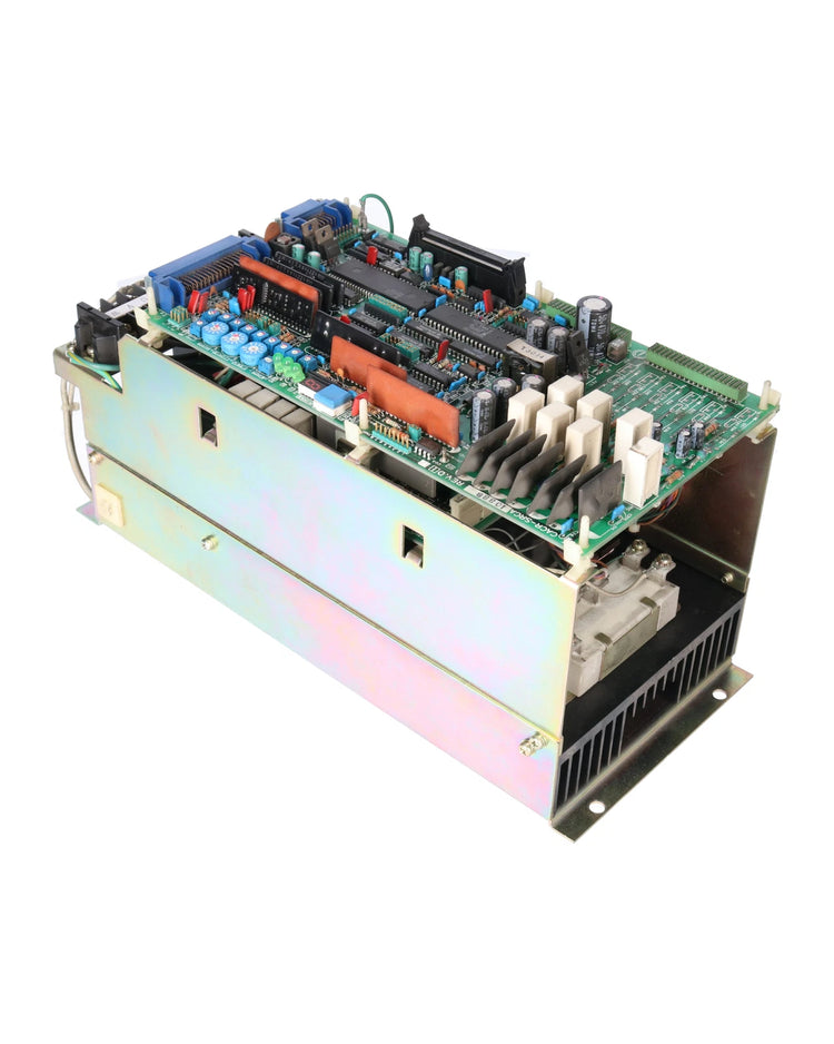 CACR-SR10BB1BF | Yaskawa Electric AC Servo Drive ServoPack VS-800 Series 1.0kW 200VAC Analog Input