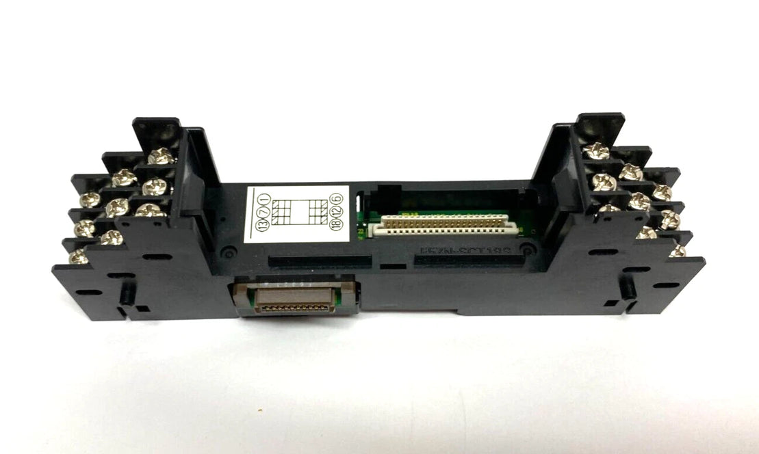 E5ZN-SCT18S-500 | Omron E5ZN Terminal Unit, 18-Terminal DIN Rail Module