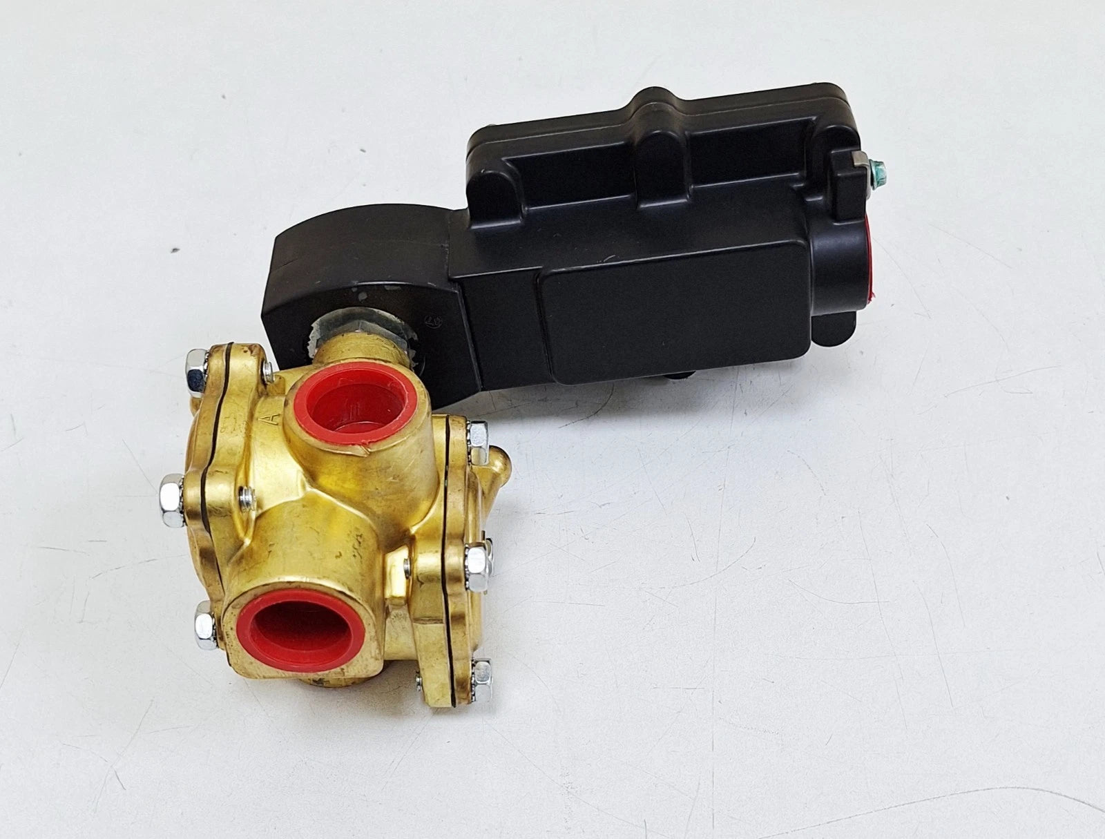 ASCO JCEF8316G044V Series 8316 Explosion-Proof Three-Way Solenoid Valve for Hazardous Industrial Applications