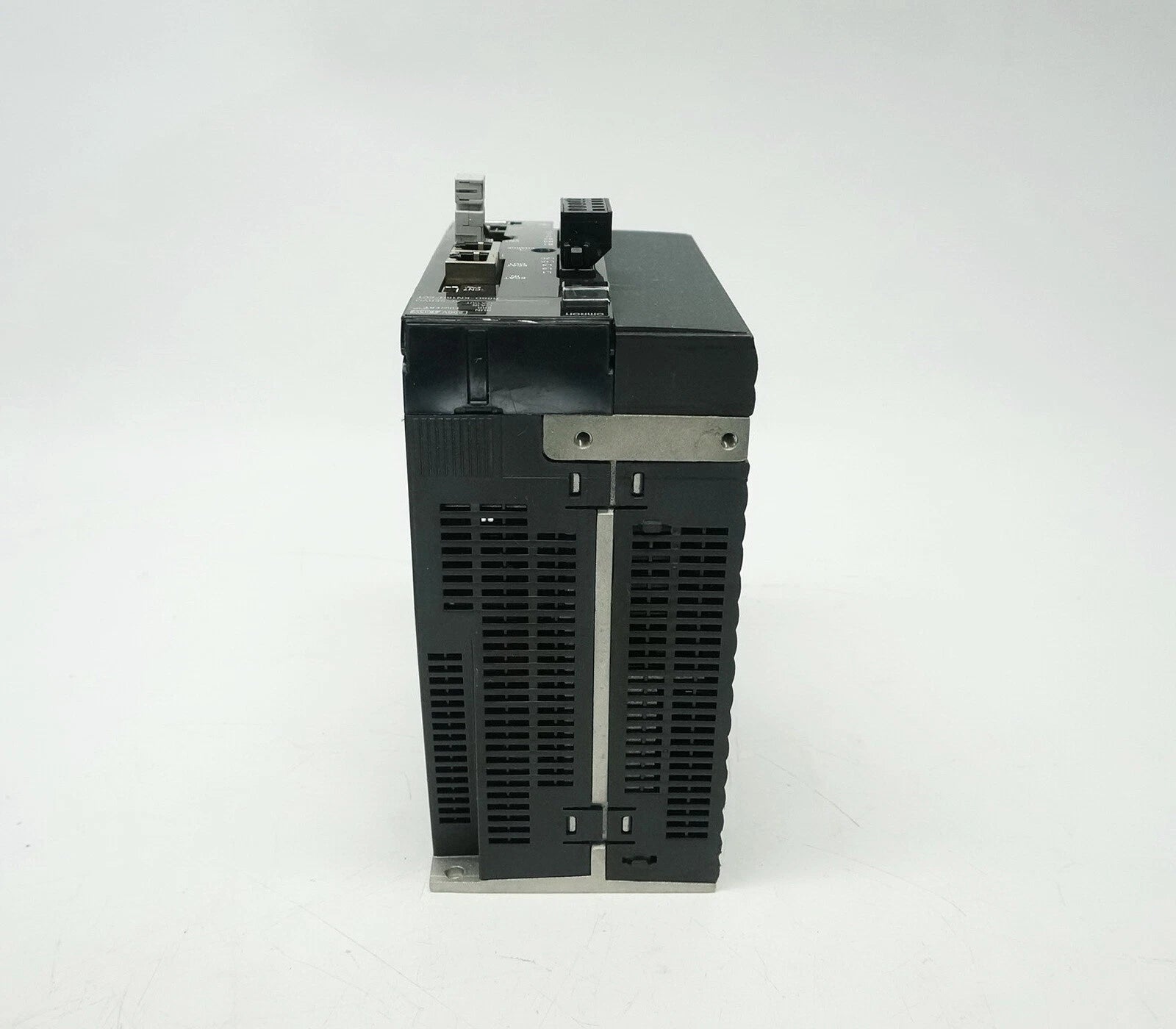 R88D-KN15H-ECT | Omron G5-Series 1.5 kW EtherCAT AC Servo Drive (200 VAC)