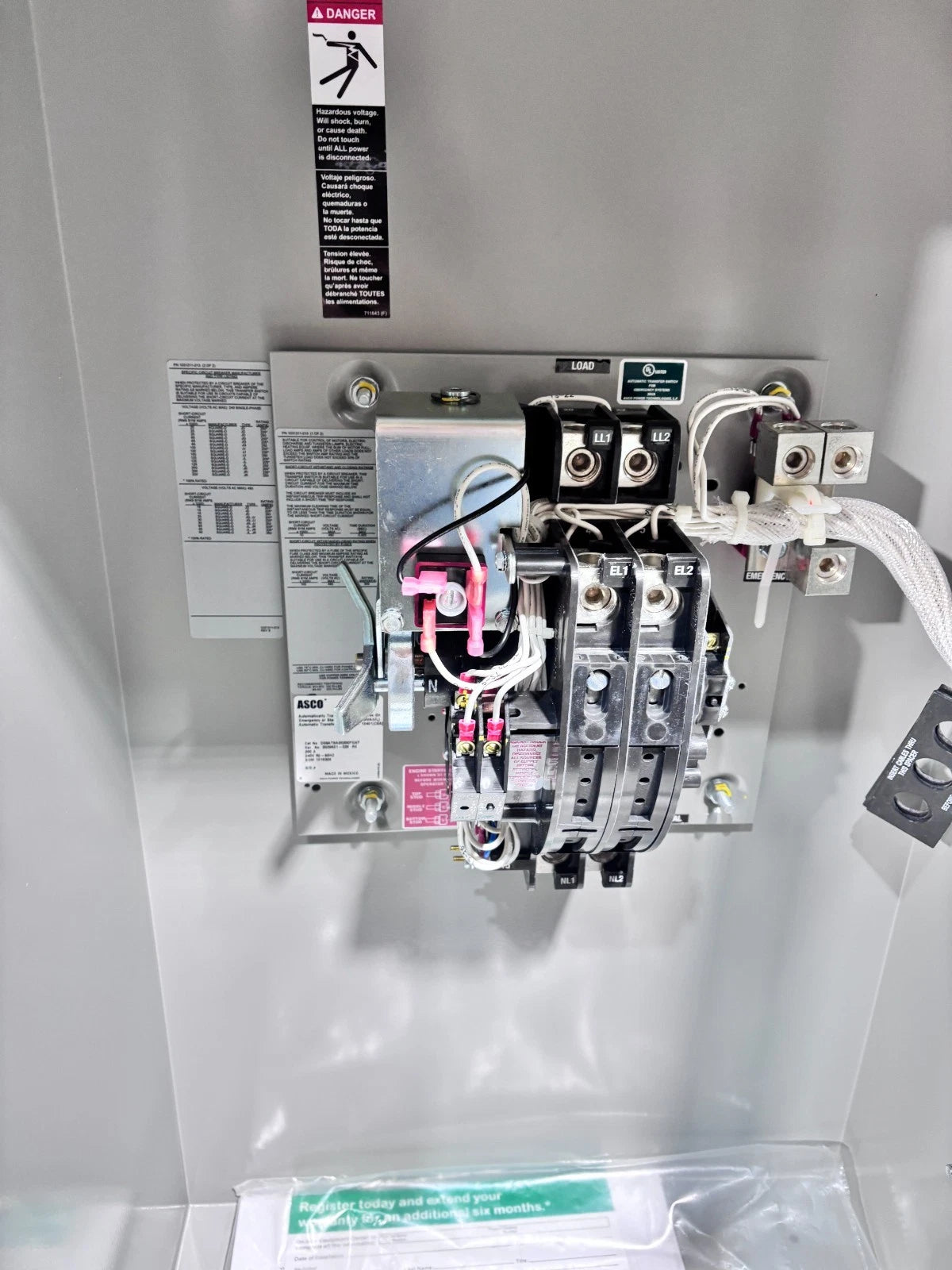 ASCO D03ATSA20200FGXF Series 300 200A 240V 1-Phase 2-Pole Automatic Transfer Switch
