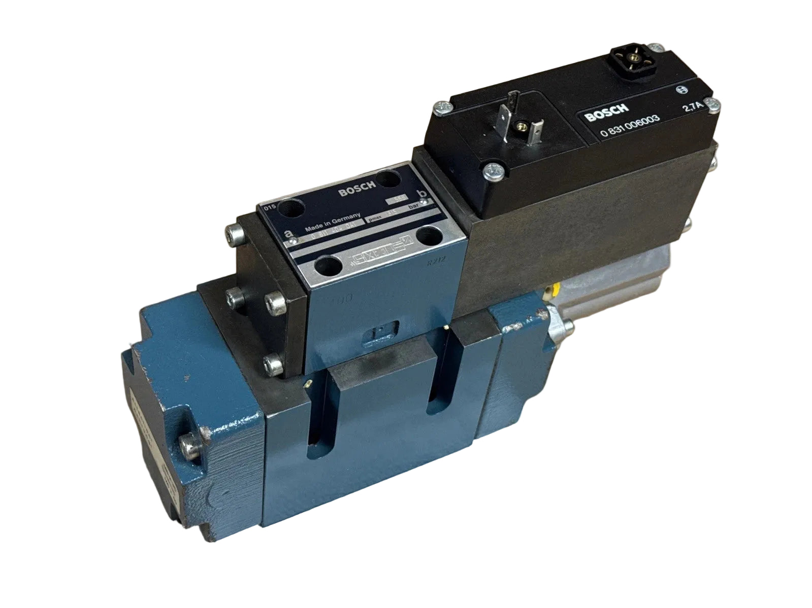 0811404182 | Bosch 4/3 Proportional Directional Hydraulic Valve 24VDC