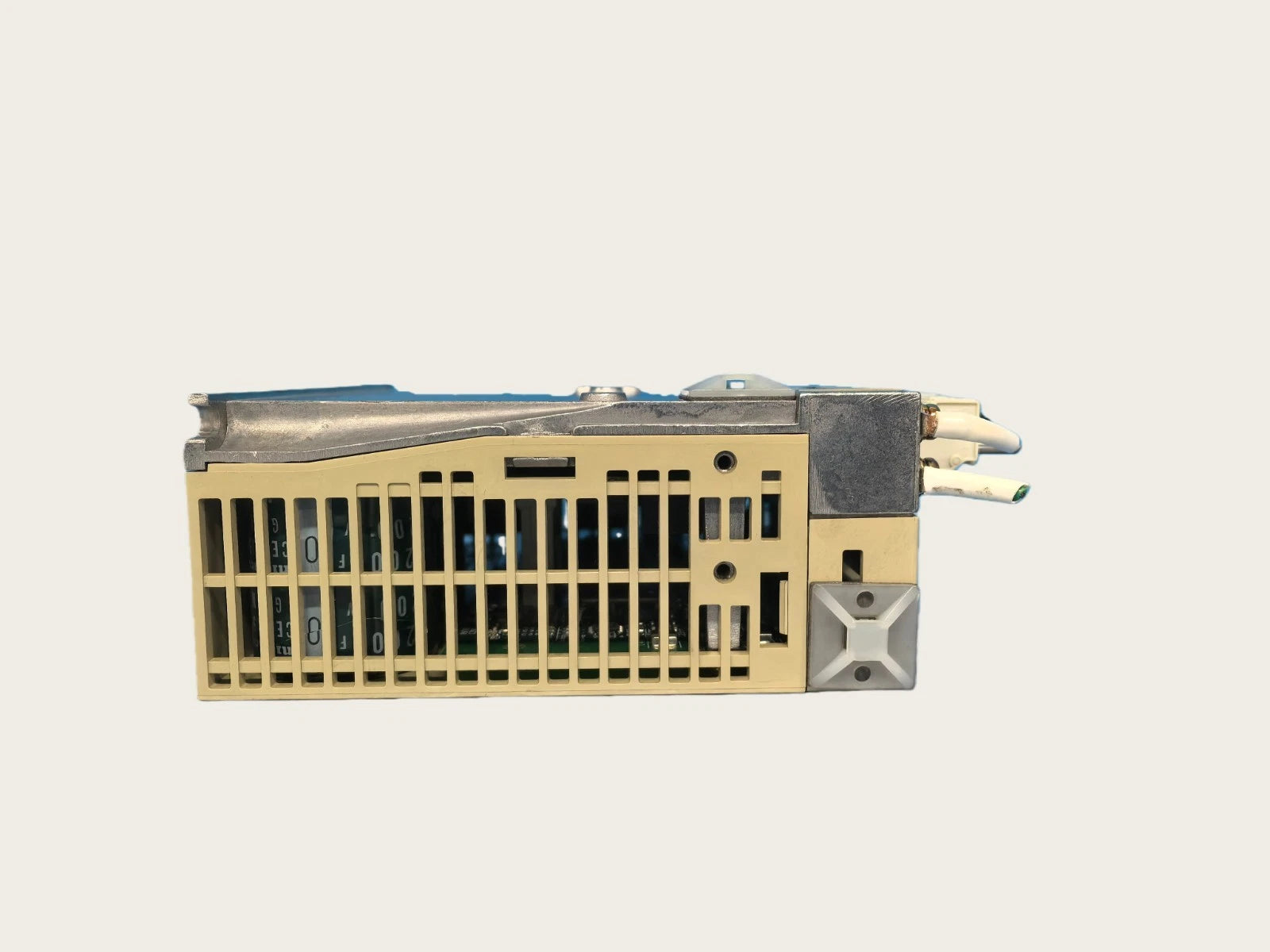 R7D-AP02L | Omron SMARTSTEP A AC Servo Drive 200W 100VAC Single-Axis Control