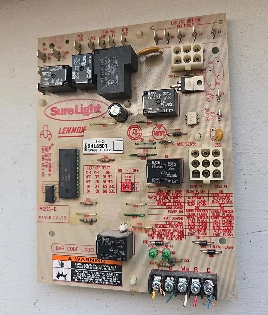 24L8501 | Lennox SureLight Furnace Control Board 50A62-121 24V
