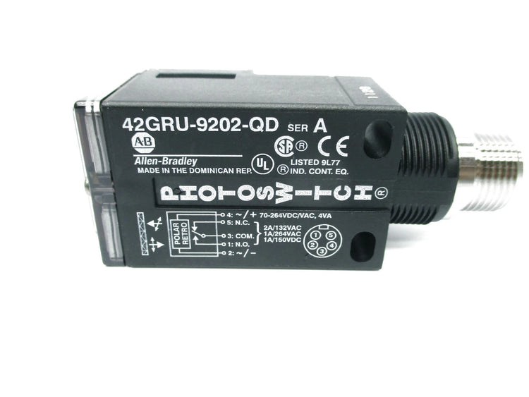 42GRU-9202-QD | Allen-Bradley Polarized Retro-Reflective Photoelectric Sensor, AC/DC, M12 QD