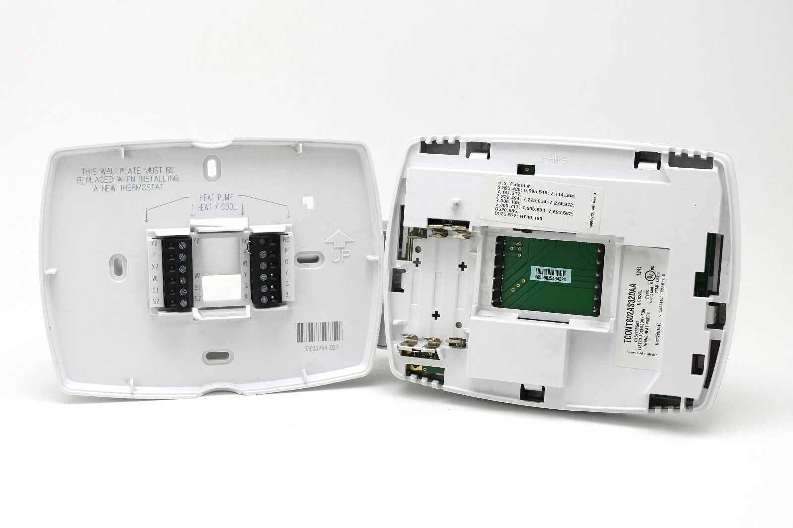 Trane TCONT802AS32DAA Multi-Stage 7-Day Programmable Touchscreen Thermostat for HVAC Systems