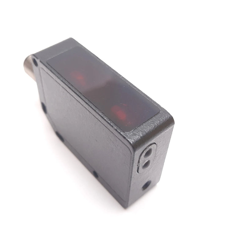 QMT42VP6AFV400Q | Banner Engineering QM42 Adjustable Background Suppression Sensor