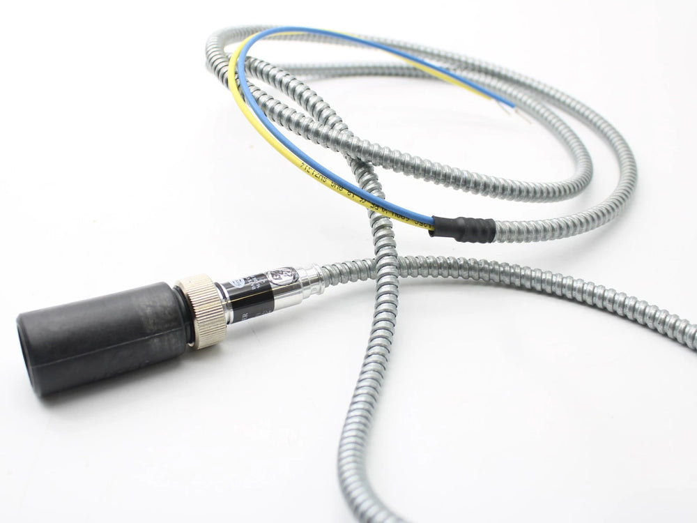 Fireye UV7A4 High-Sensitivity UV Flame Scanner 4-Foot Shielded Cable 1/2-Inch FNPT
