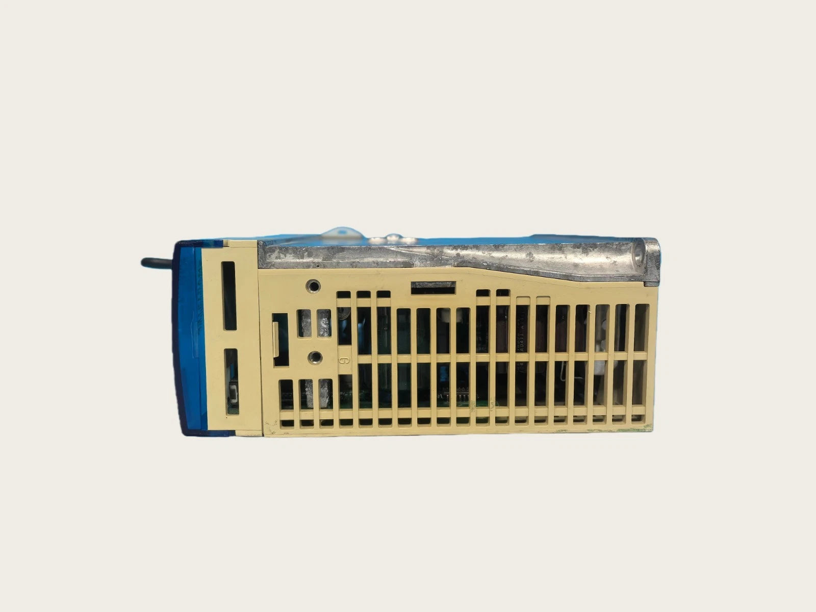 R7D-AP02L | Omron SMARTSTEP A AC Servo Drive 200W 100VAC Single-Axis Control