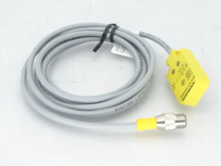 BI10-Q14-ADZ32X2-2-SB3T | Turck Inductive Proximity Sensor with 10 mm Range