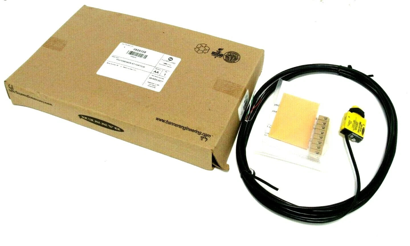 SM312CVSC | Banner Engineering MINI-BEAM Convergent Photoelectric Sensor