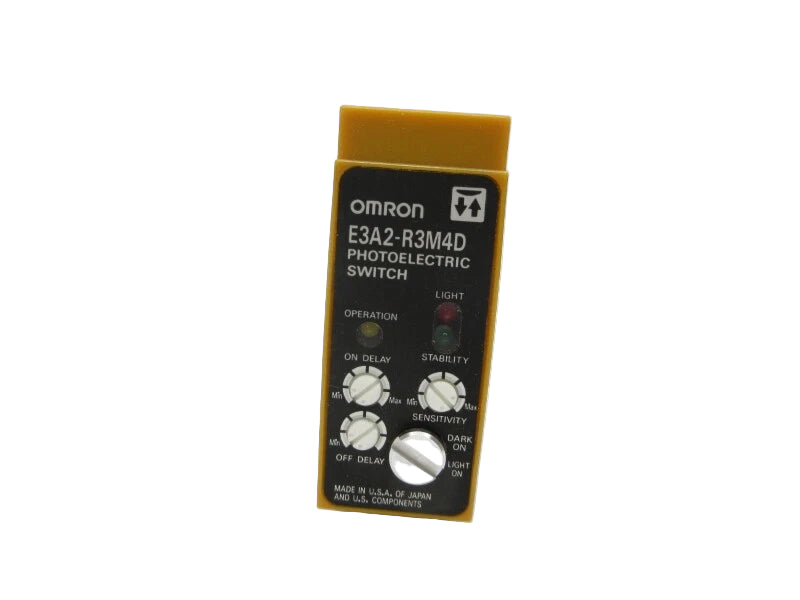 E3A2-R3M4D | Omron Retro-Reflective Photoelectric Switch AC/DC Relay Output