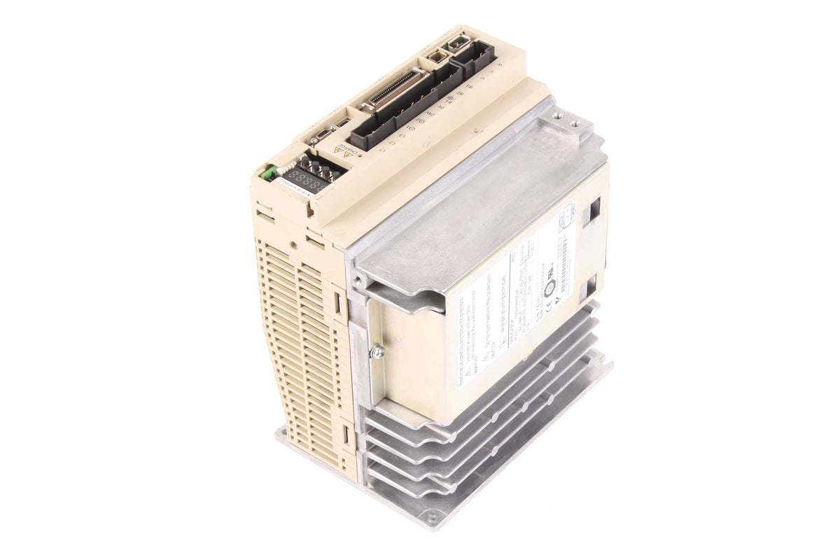 Yaskawa SGDV-5R4D01A Sigma-5 Analog and Pulse Train Servo Drive