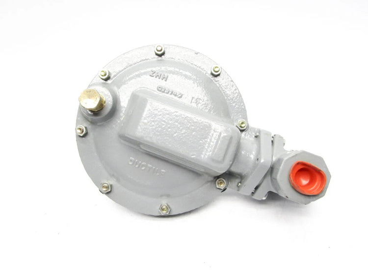 Y690AH | Fisher Controls 10 1/2" Pressure Reducing Regulator 1.2–2.5 PSI