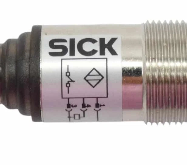 SICK VL18L-3F324 PNP Retroreflective Laser Photoelectric Sensor