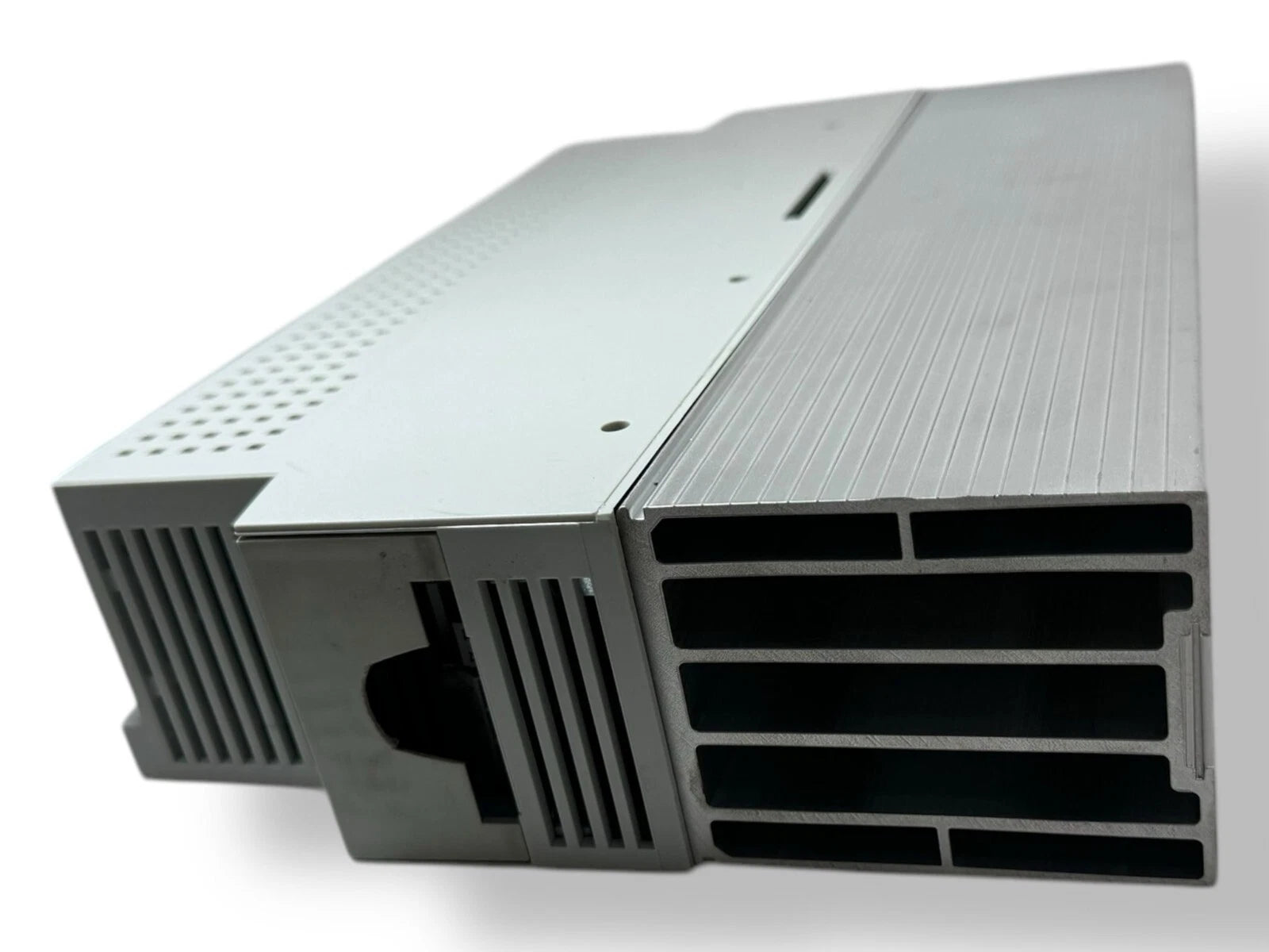 EVS9322-EP | Lenze 9300 Series Servo Position Controller 0.75 kW